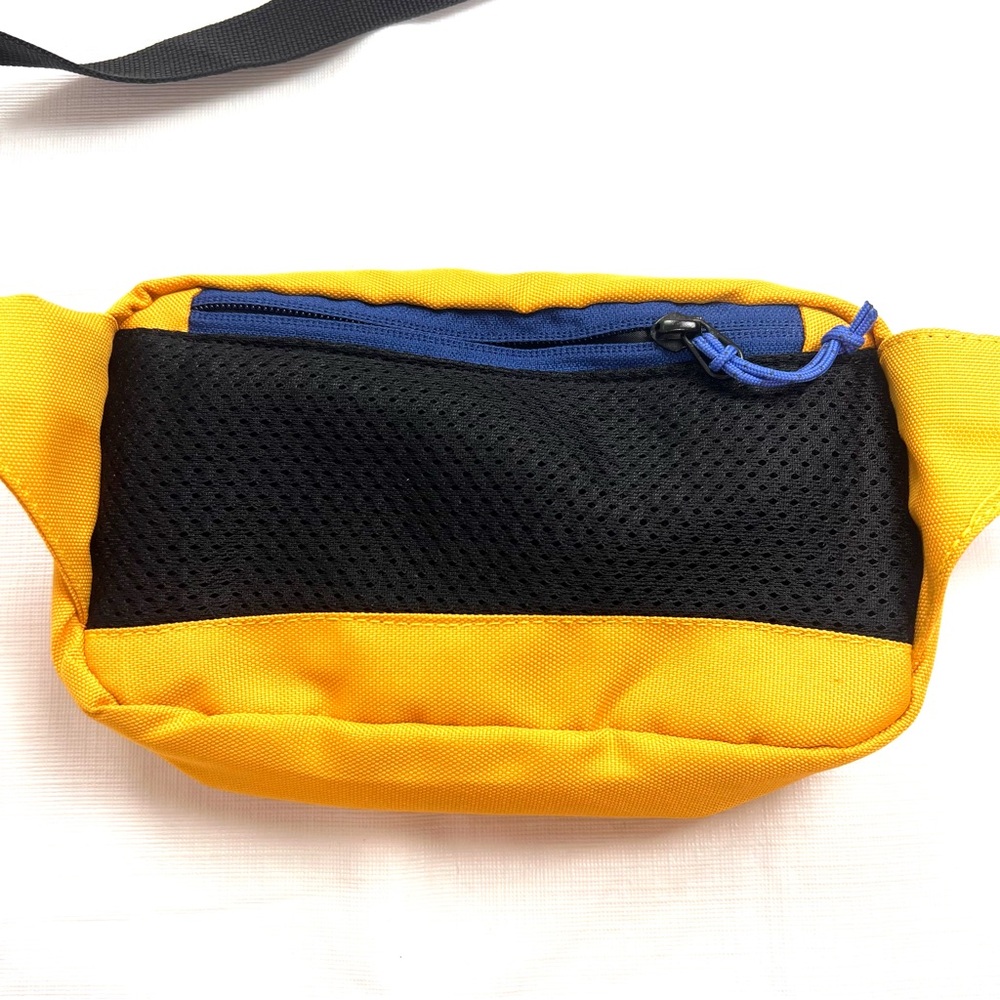 Patagonia Yellow Lightweight Mini Hip Fanny Belt Pack Hike Travel - Picture 4 of 9